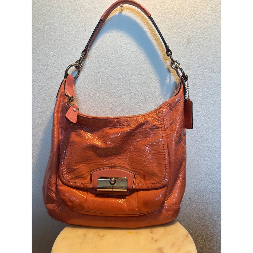 Coach Coral Pink Crinkled Patent Leather Hobo Shoulder Bag Turnlock Pink Bag - Picture 1 of 11